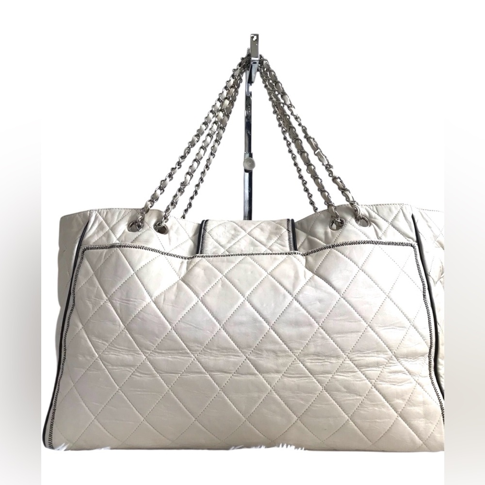 CHANEL Quilted East West Tote Bag Lambskin Silver Harware Cream Color - Picture 10 of 16